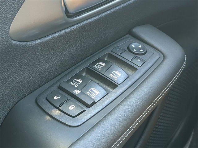 New 2026 Chrysler Voyager LX image 29