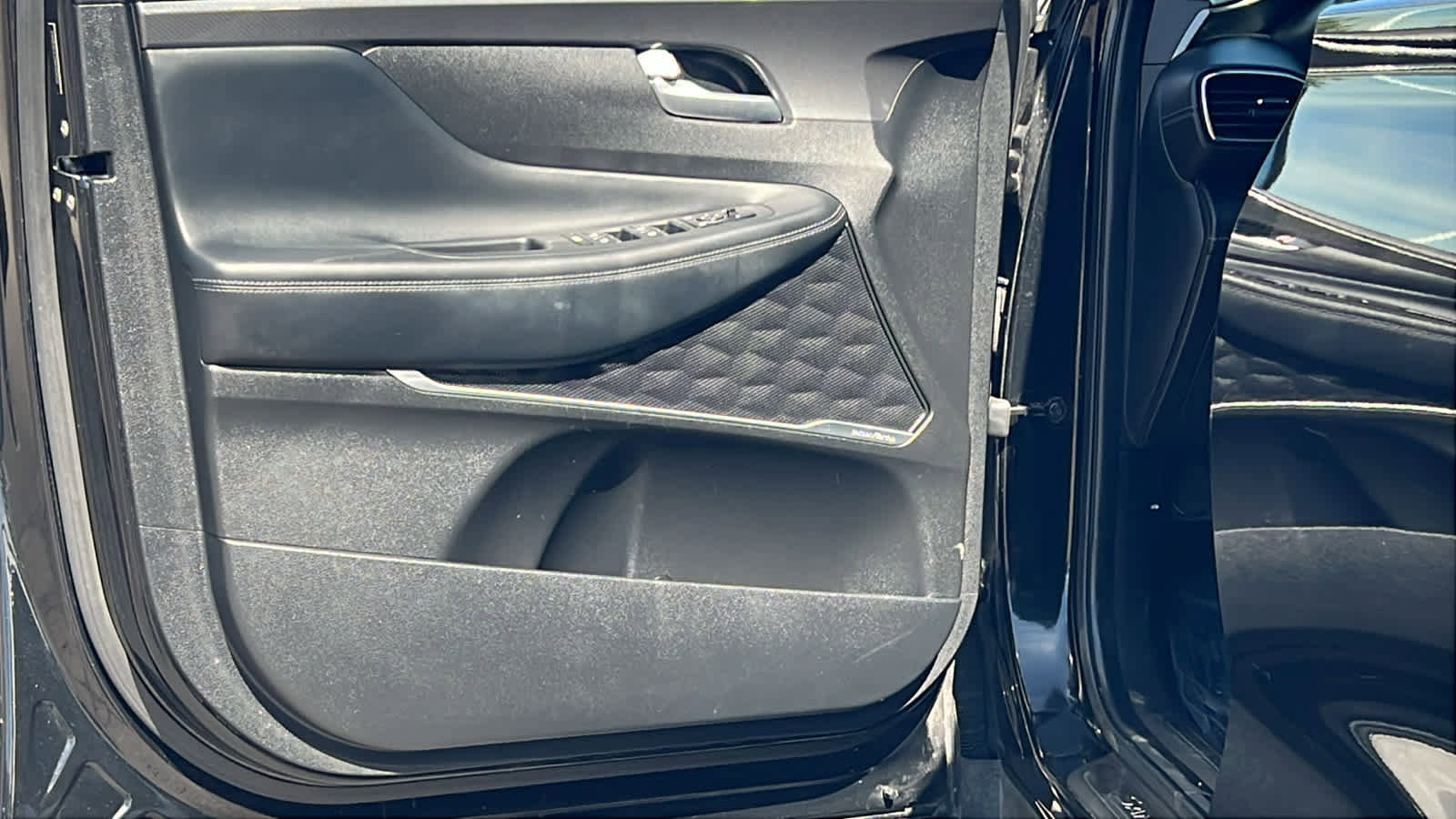 Used 2021 Hyundai Santa Fe SEL w/ Convenience + Premium Package image 23