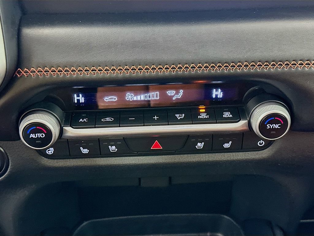 Used 2025 MAZDA CX-50 AWD 2.5 Turbo w/ Weather Package image 16