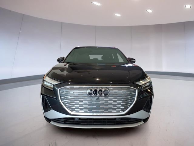 Used 2023 Audi Q4 e-tron Premium Plus w/ Premium Plus image 2