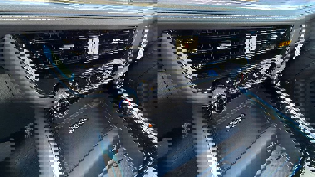 New 2026 Chevrolet Tahoe Premier w/ Sun And Tow Package image 28