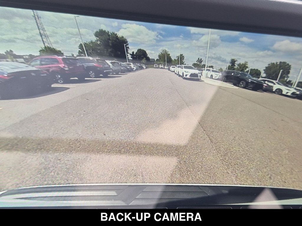 Used 2024 GMC Yukon Denali Ultimate AWD/4WD image 5