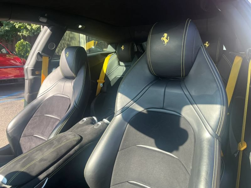 Used 2018 Ferrari GTC4Lusso AWD/4WD image 12