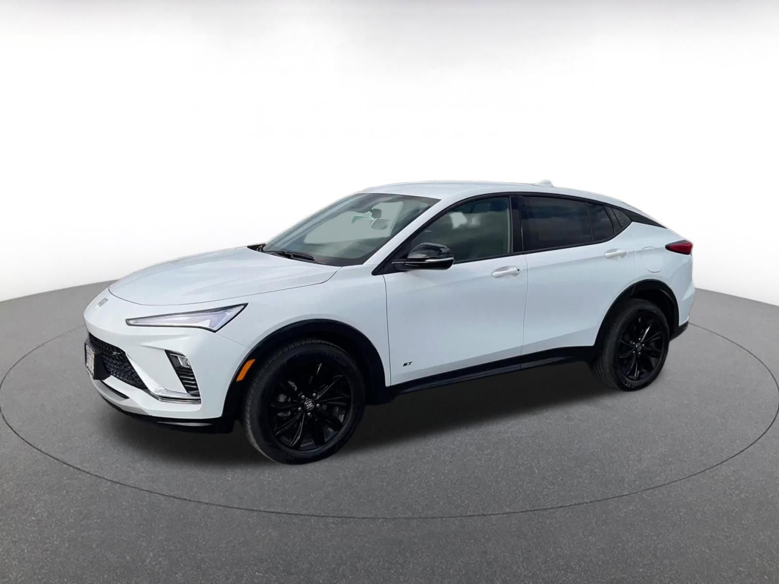 Used 2025 Buick Envista Sport Touring image 8