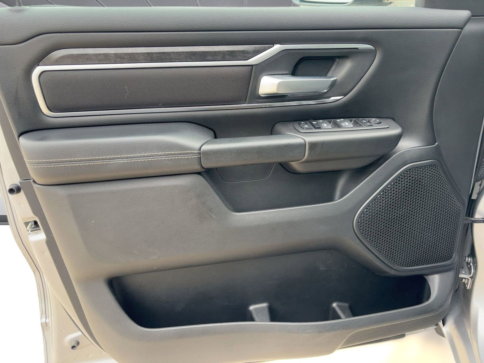 Used 2024 RAM 1500 Lone Star image 13