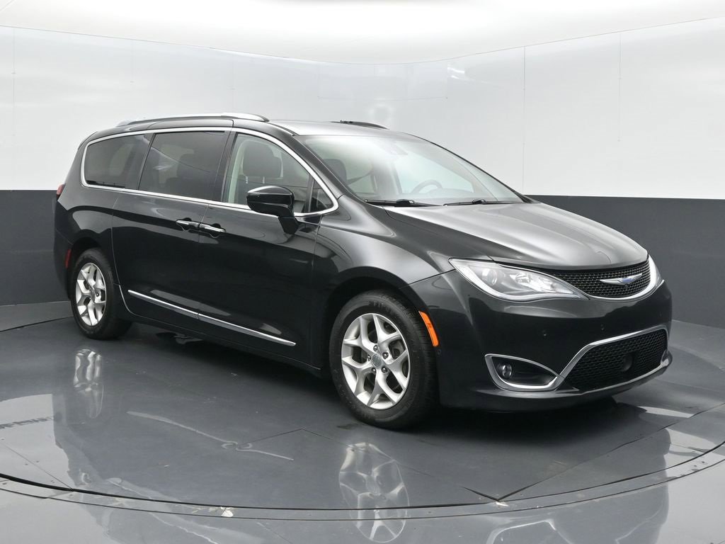 Used 2018 Chrysler Pacifica Touring-L Plus w/ Advanced Safetytec Group
