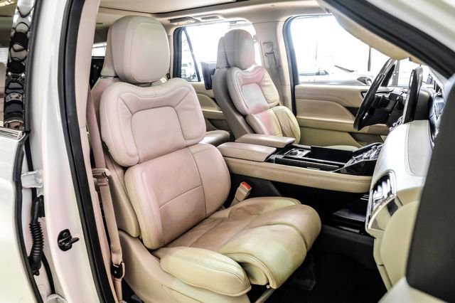 Used 2021 Lincoln Navigator L Reserve image 28