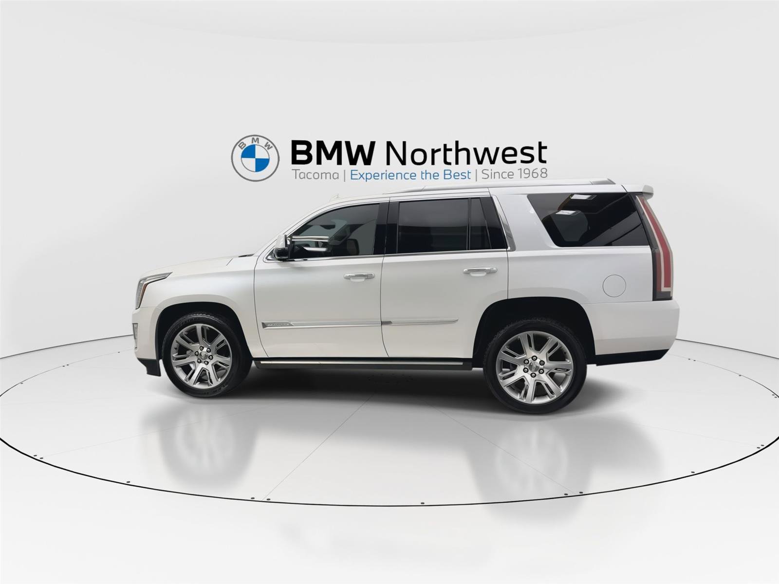 Used 2016 Cadillac Escalade Premium AWD/4WD image 11