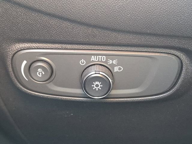 Used 2022 Chevrolet Equinox LT image 11