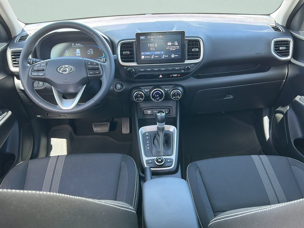 Used 2026 Hyundai Venue SEL FWD image 11