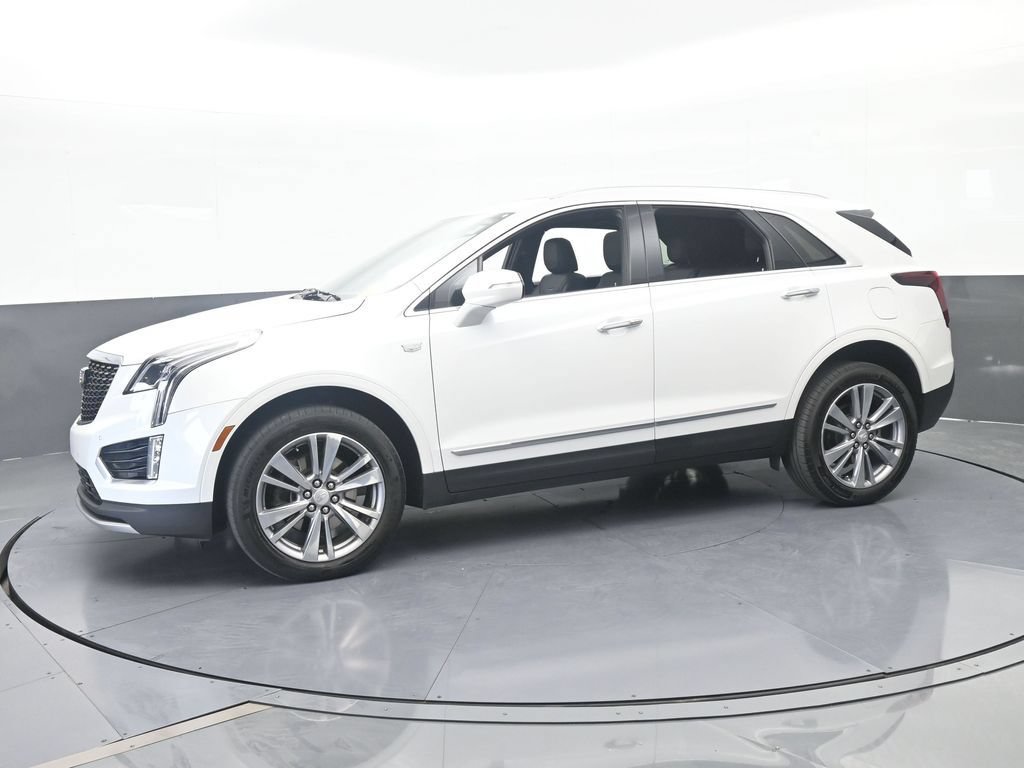 Used 2024 Cadillac XT5 Premium Luxury FWD image 2