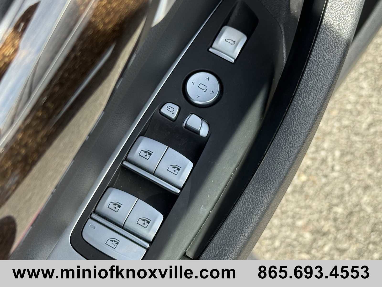 Used 2023 BMW X3 xDrive30i w/ Premium Package image 12