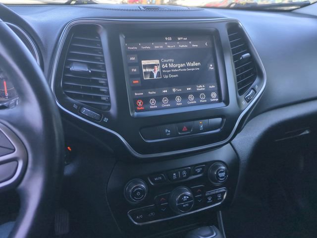 Used 2021 Jeep Cherokee Latitude Lux w/ Comfort/Convenience Group AWD/4WD image 35