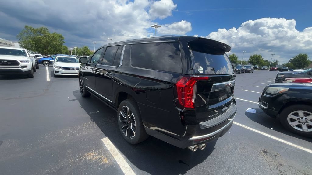 Used 2023 GMC Yukon XL Denali w/ LPO, Floor Liner Package AWD/4WD image 5