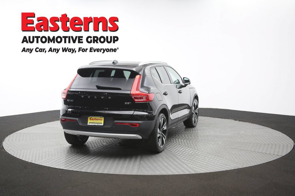 Used 2025 Volvo XC40 B5 Plus AWD/4WD image 40