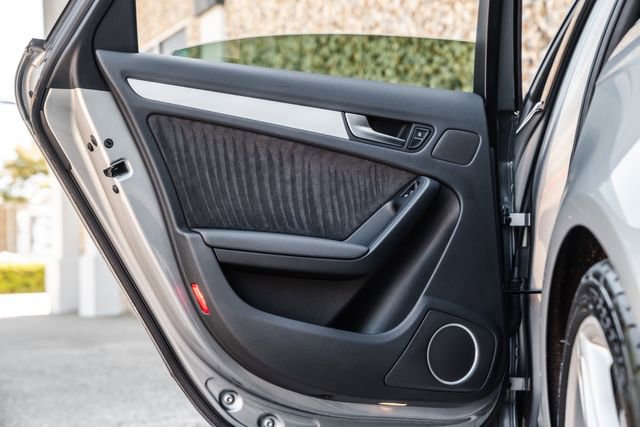 Used 2010 Audi S4 Premium Plus w/ Navigation Pkg w/Camera image 70