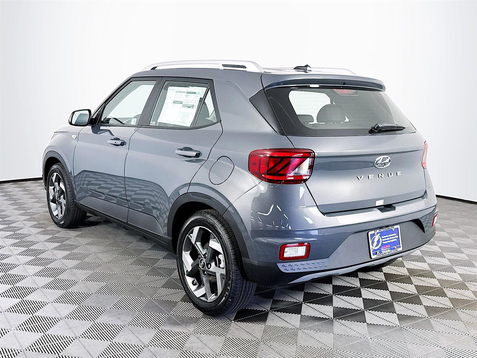 New 2025 Hyundai Venue SEL image 5