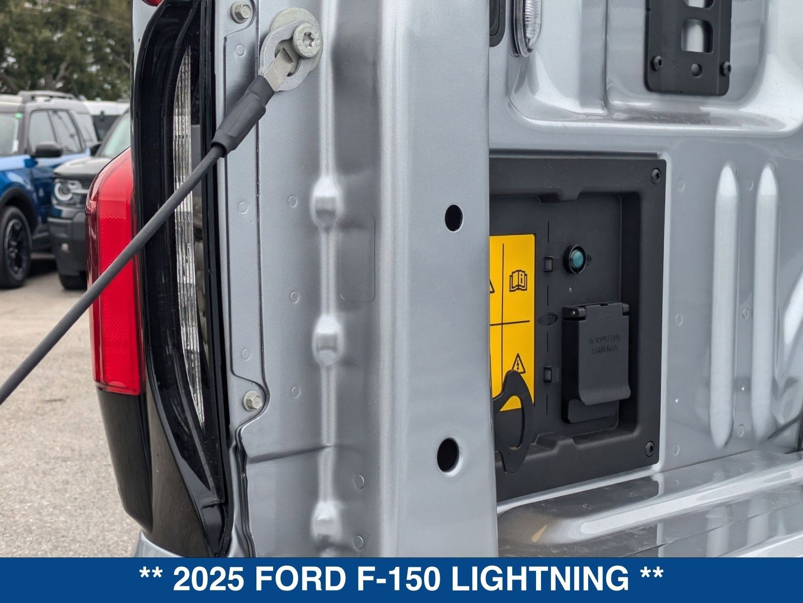 New 2025 Ford F150 Lightning Lariat image 15