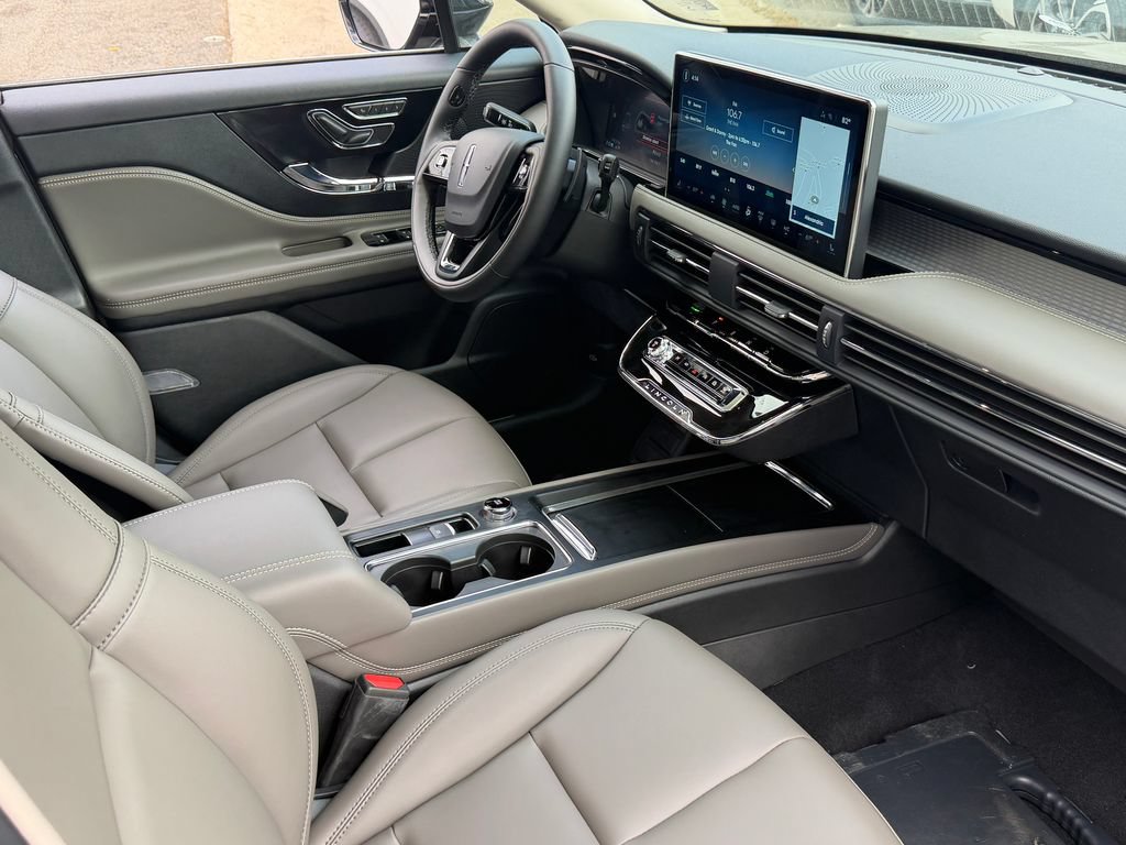New 2026 Lincoln Corsair Premiere AWD/4WD image 7