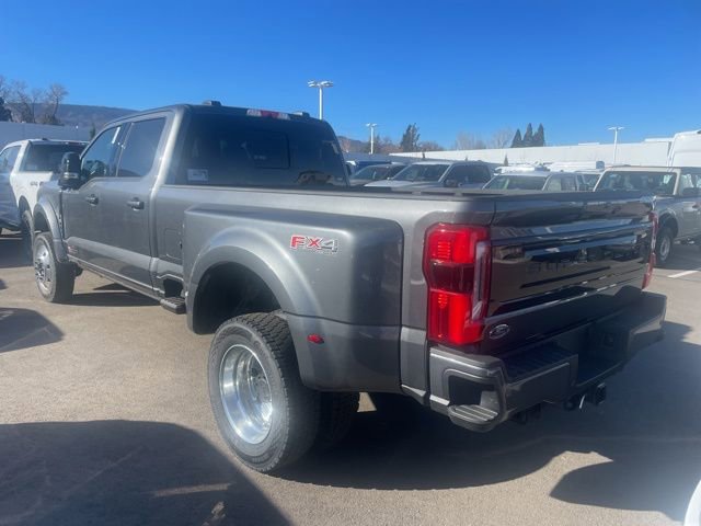 New 2026 Ford F450 Platinum w/ FX4 Off-Road Package image 3