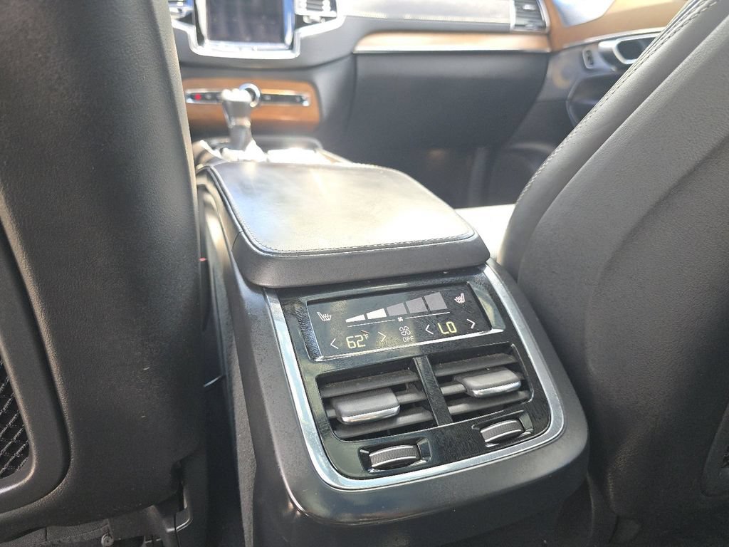 Used 2017 Volvo XC90 T6 Inscription w/ Vision Package AWD/4WD image 28