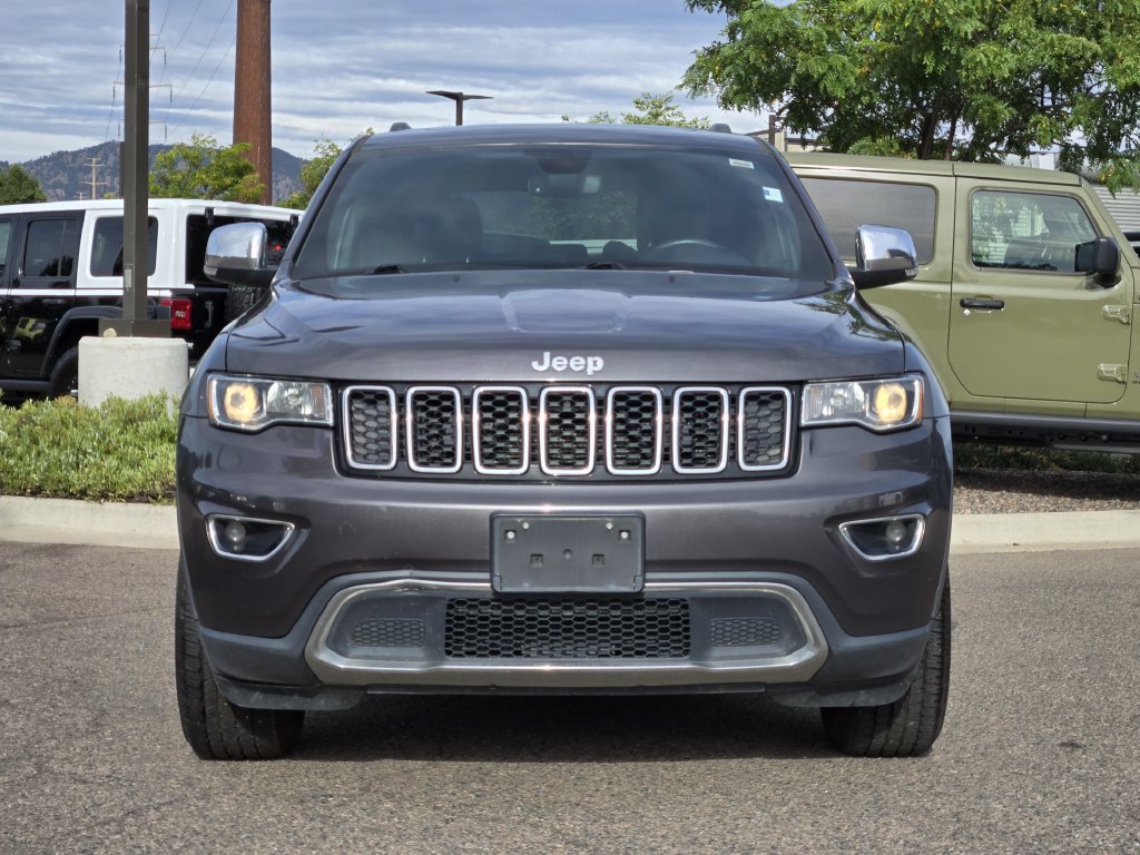 Used 2019 Jeep Grand Cherokee Limited AWD/4WD image 2