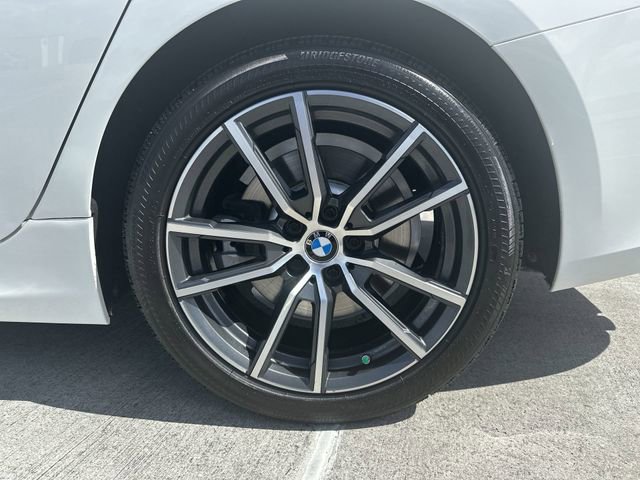 Used 2021 BMW 330i Sedan w/ Convenience Package RWD image 11