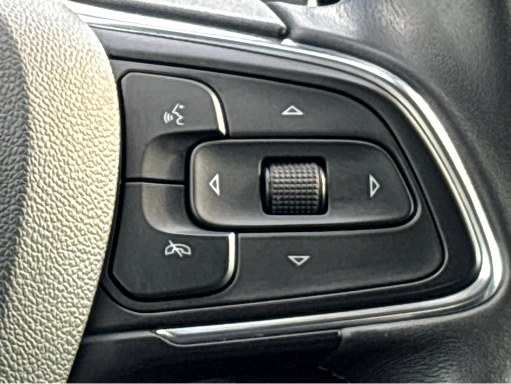 Used 2022 Buick Envision Preferred w/ Sport Touring Package image 13