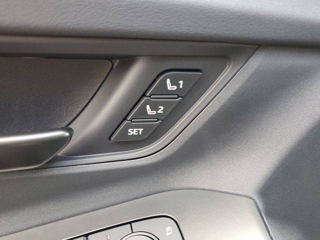 New 2026 Toyota C-HR AWD/4WD image 17