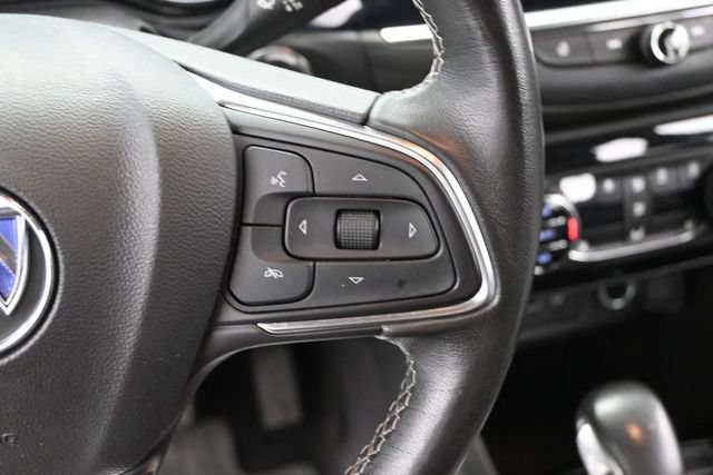 Used 2021 Buick Encore GX Essence w/ Experience Buick Package FWD image 27