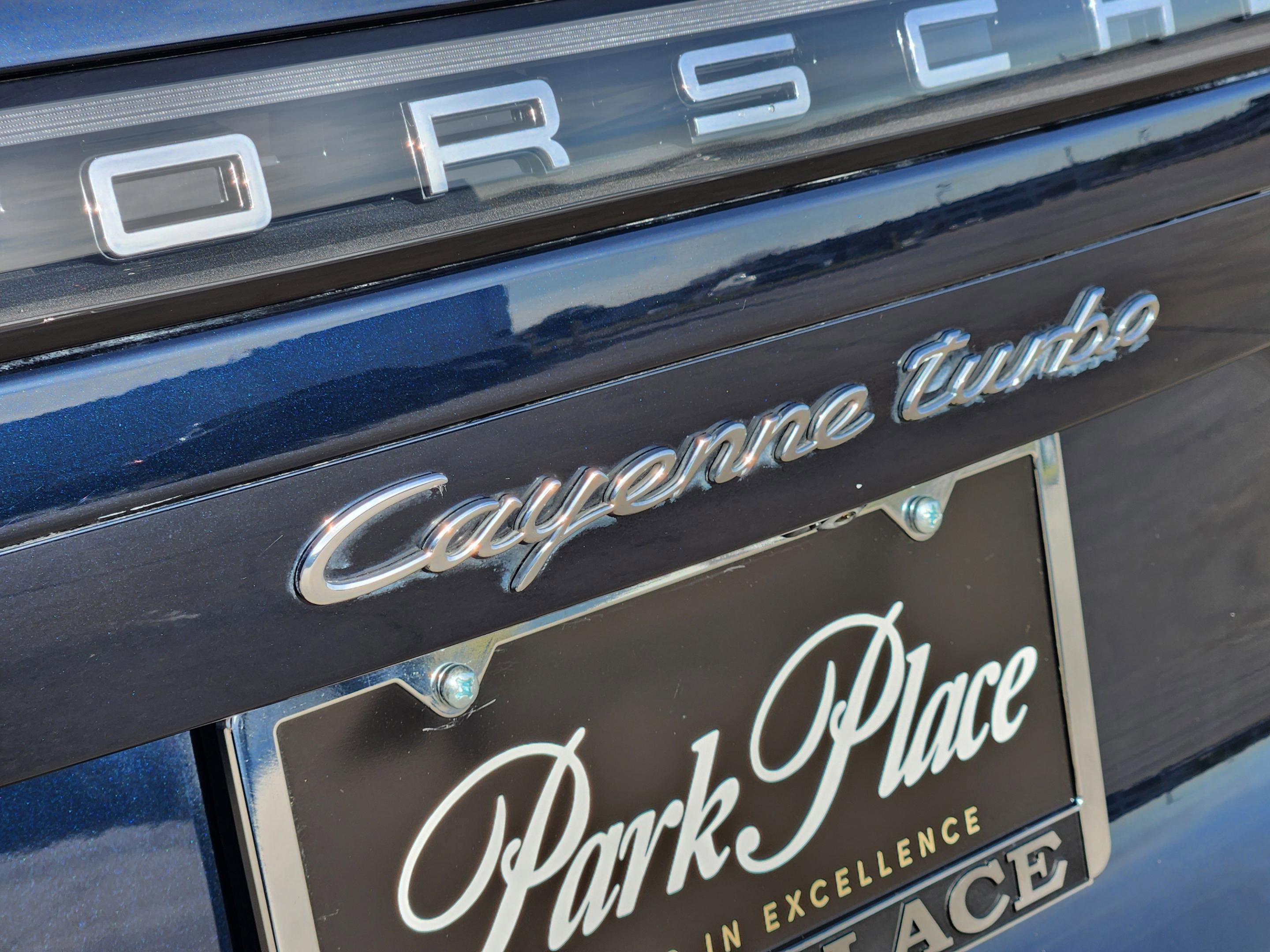 Used 2019 Porsche Cayenne Turbo image 11