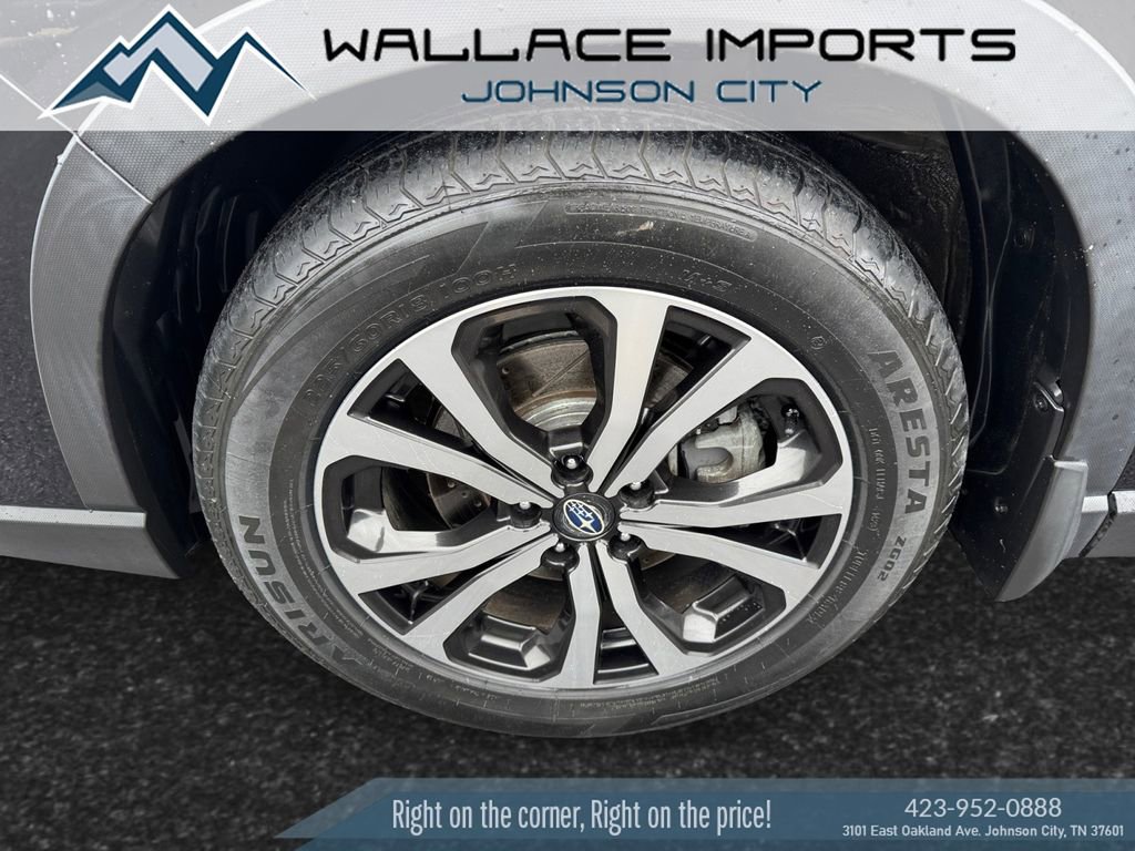 Used 2019 Subaru Forester Limited w/ Popular Package #3 image 9