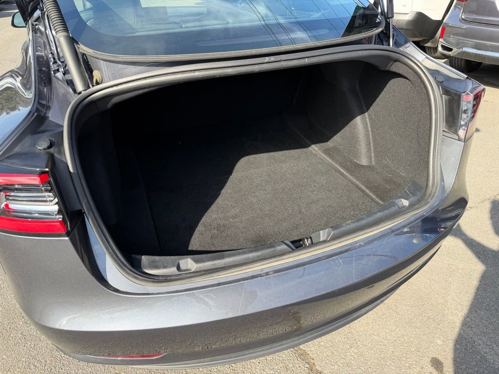 Used 2023 Tesla Model 3 Performance image 22