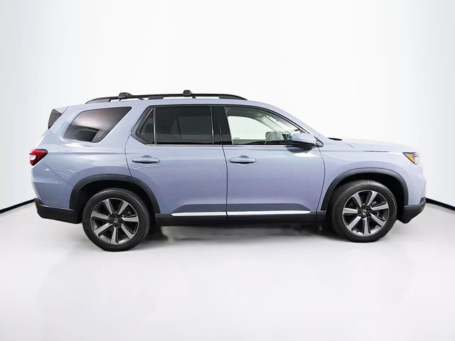 Used 2025 Honda Pilot Elite image 11