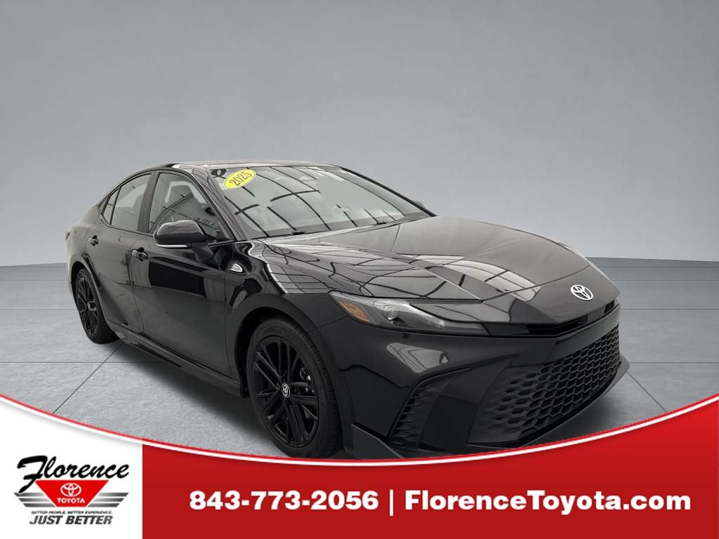 Used 2025 Toyota Camry SE