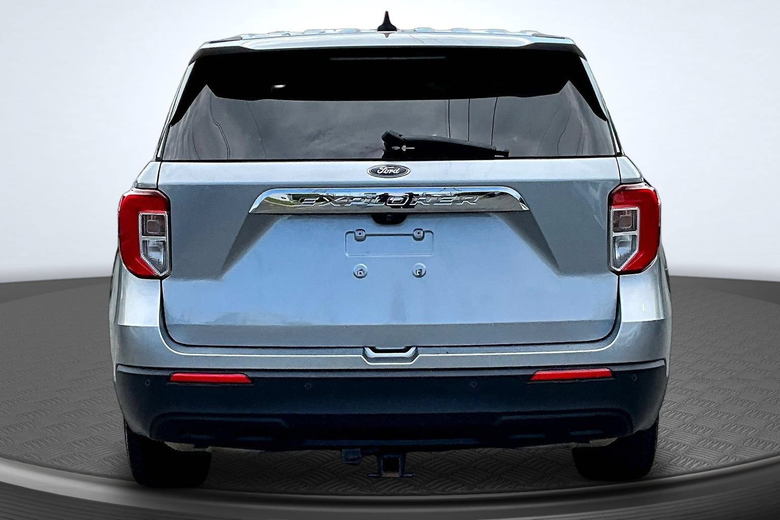 Used 2023 Ford Explorer 4WD image 4