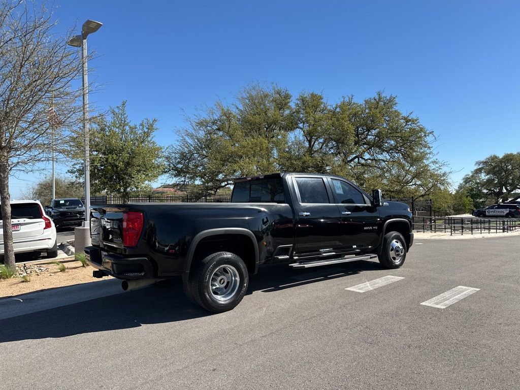 Used 2021 Chevrolet Silverado 3500 High Country image 10