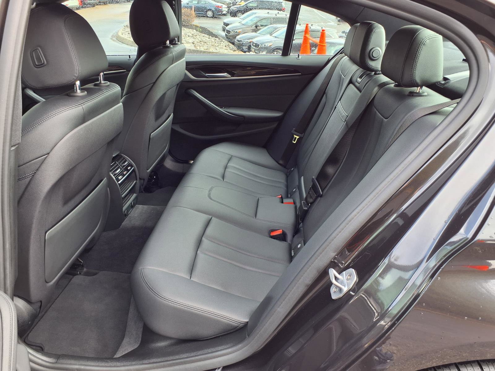 Used 2018 BMW 530i image 10