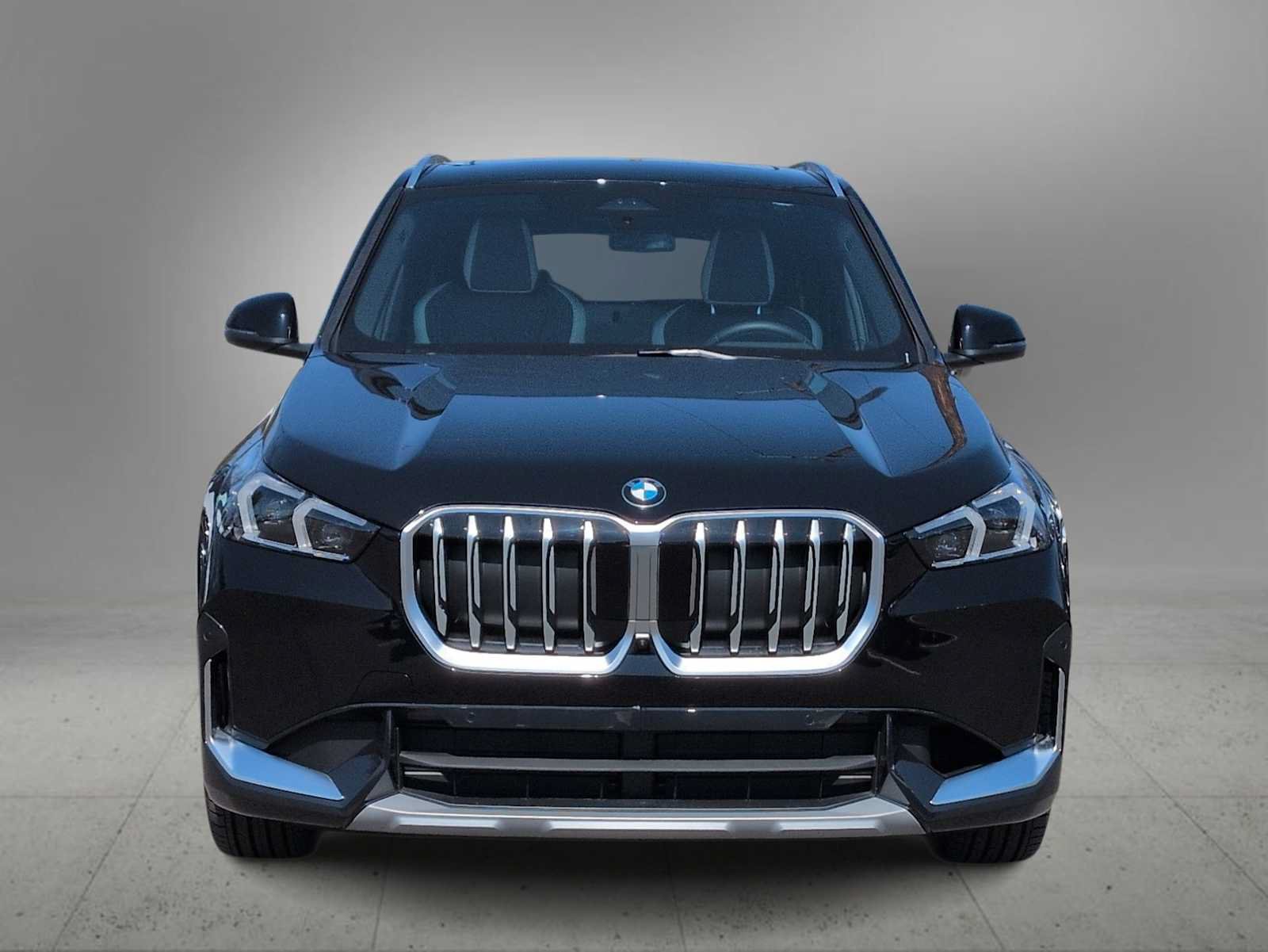 New 2026 BMW X1 xDrive28i w/ Technology Package AWD/4WD image 3