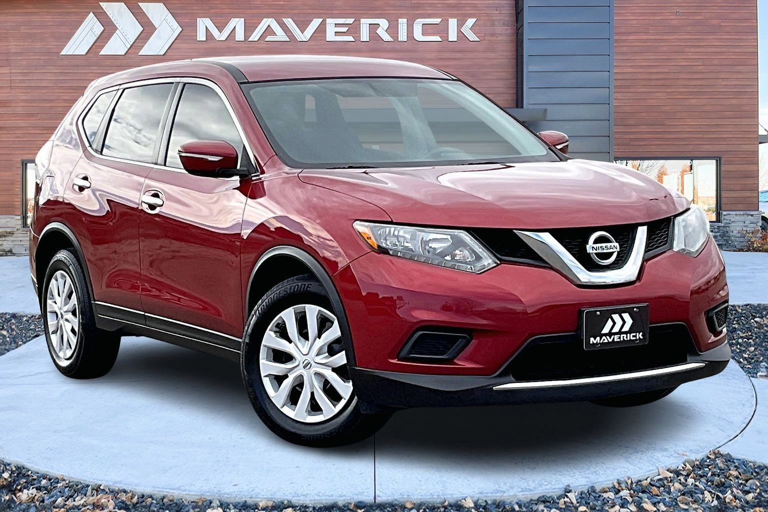 Used 2015 Nissan Rogue S image 1