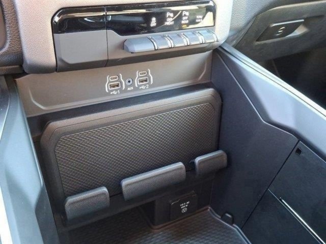 New 2025 RAM 1500 Big Horn AWD/4WD image 15