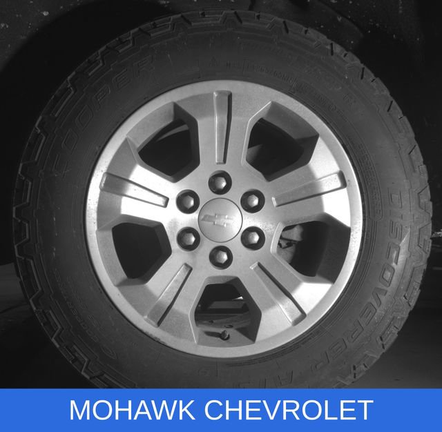 Used 2018 Chevrolet Silverado 1500 LT w/ All Star Edition AWD/4WD image 10