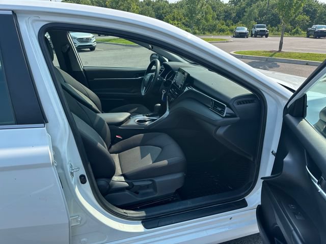 Used 2021 Toyota Camry LE FWD image 19