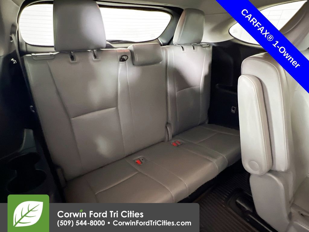 Used 2021 Toyota Highlander Limited image 16