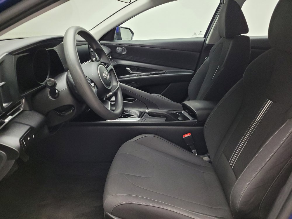 Used 2021 Hyundai Elantra SEL w/ Cargo Package FWD image 17
