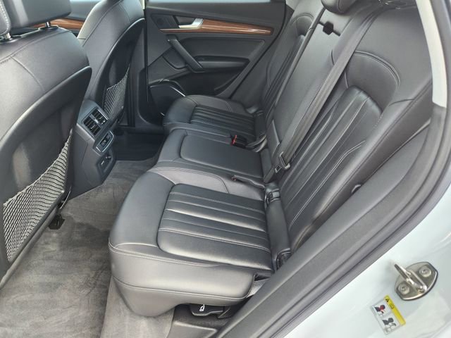 Used 2023 Audi Q5 2.0T Premium w/ Convenience Package image 28
