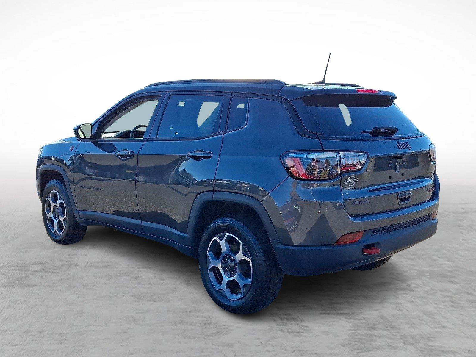 Used 2022 Jeep Compass Trailhawk w/ Trailhawk Convenience Group AWD/4WD image 4