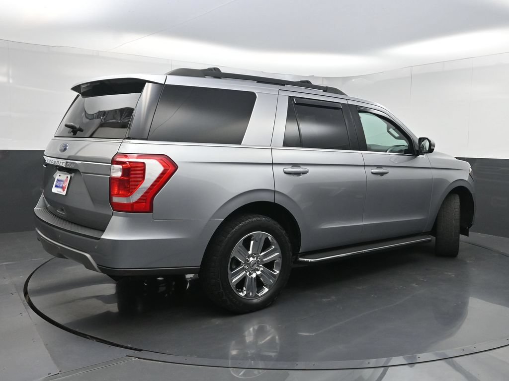 Used 2020 Ford Expedition XLT w/ Equipment Group 202A AWD/4WD image 24