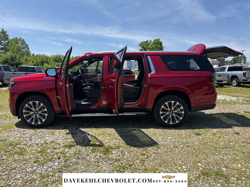 Used 2026 Chevrolet Suburban High Country w/ Sun And Tow Package AWD/4WD image 35