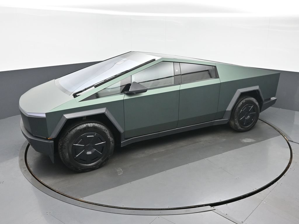 Used 2024 Tesla Cybertruck AWD Crew Cab image 35